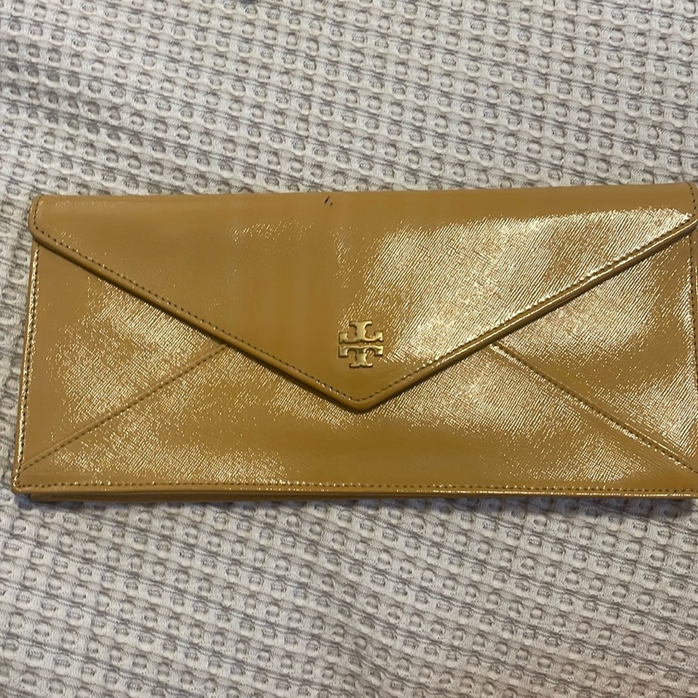 Tory Burch nude clutch